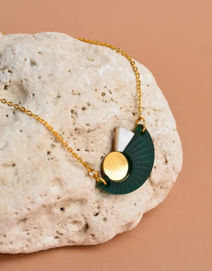 Butoni Deko kaulakoru