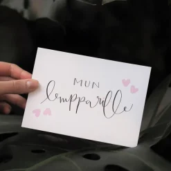 Helle Mun lempparille postikortti