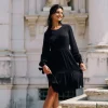 Nakoa Hailey mekko, Black Leo